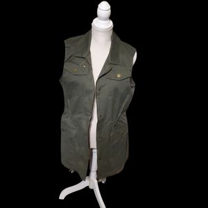 A.n.d eawy olive green vest L